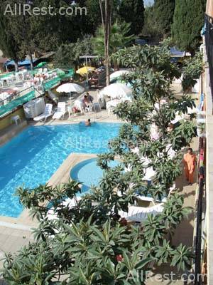 Malis Garden Hotel 14